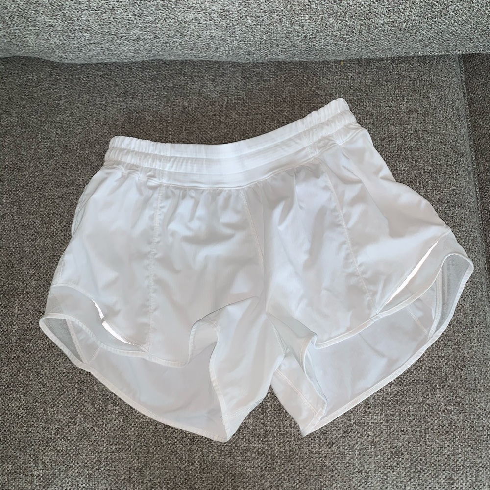 White lululemon hotty hot shorts!